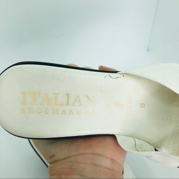 Italian Shoemakers Leather Wedge White Sandals - Picture 4 of 7